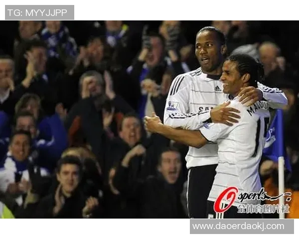 德甲盛宴：切尔西狂胜曼联六比二十大精彩进球回顾