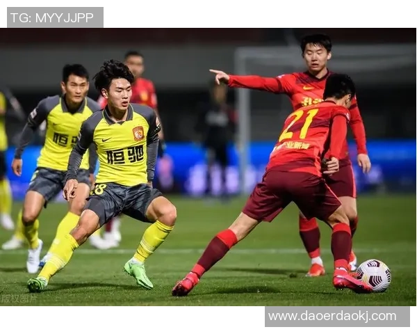 中超焦点战平局阿森纳与曼联鏖战90分钟引发球迷热议 中超焦点战平局阿森纳与曼联鏖战90分钟引发球迷热议