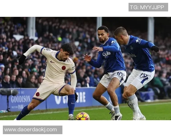 国王杯激战切尔西小胜利物浦红牌争议引发全场热议 国王杯激战切尔西小胜利物浦红牌争议引发全场热议