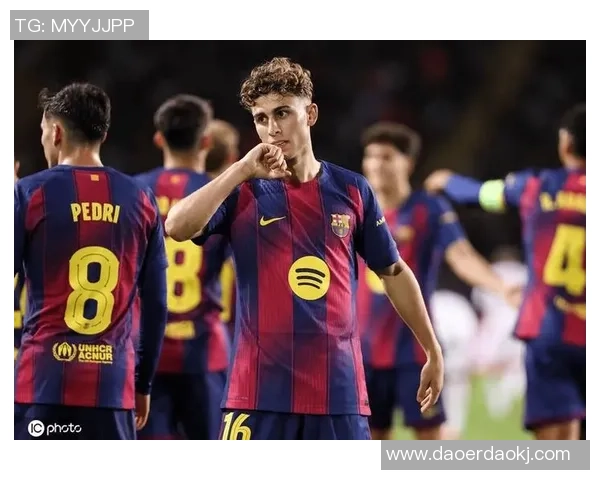 欧冠经典对决皇马逆转巴萨帽子戏法引发全场狂欢战术解析