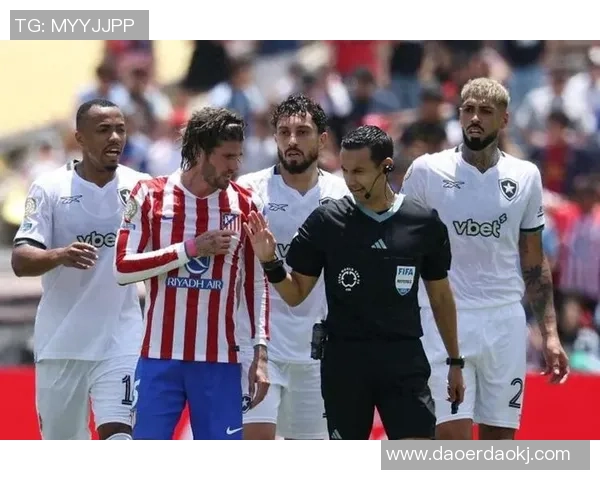 英超激战：拜仁3-0马竞帽子戏法引发争议判罚全场沸腾